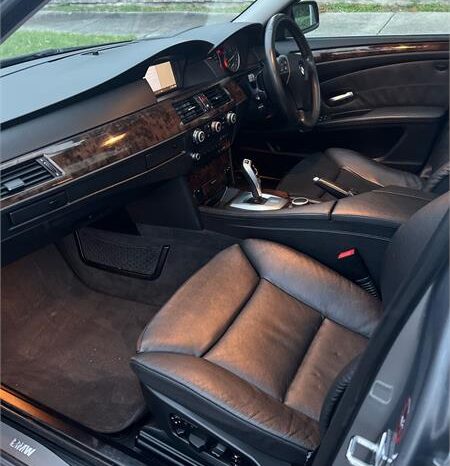 BMW 530i 2008 full